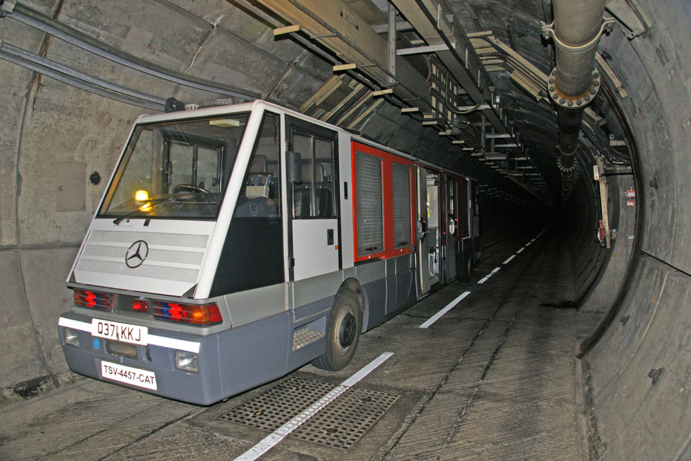 Service Transportation Vehicle